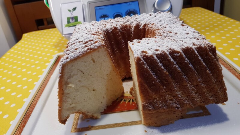 Ciambella allo yogurt con il Bimby
