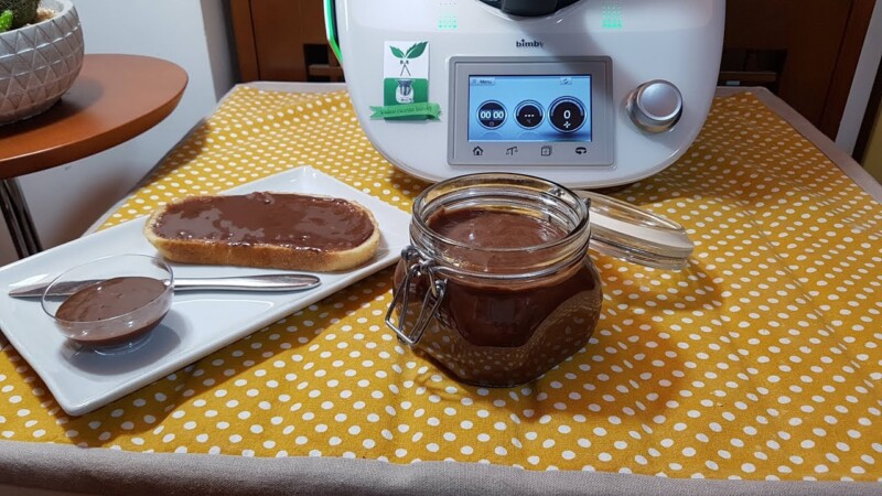 Crema di nocciole con il Bimby