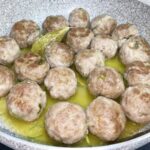 Polpette in bianco in padella Polpette in bianco in padella
