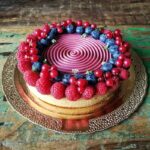 torte-con-fiori-freschi-e-frutta